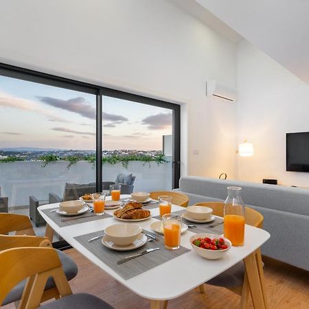 Whome Riverside View Premium Apartment W/ Ac & Terrace Porto Eksteriør bilde