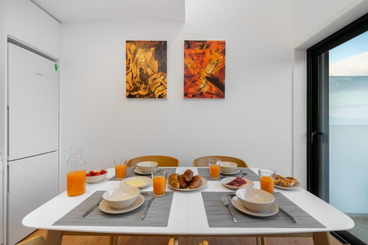 Whome Riverside View Premium Apartment W/ Ac & Terrace Porto Eksteriør bilde