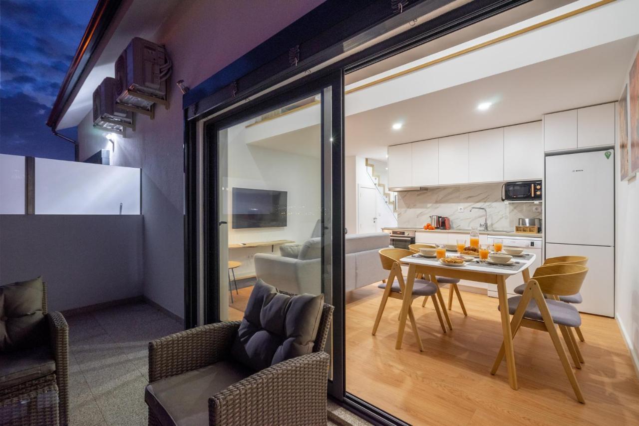 Whome Riverside View Premium Apartment W/ Ac & Terrace Porto Eksteriør bilde